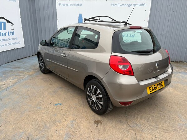 Used Renault Clio 2011 for sale - 69360601: Photo 5
