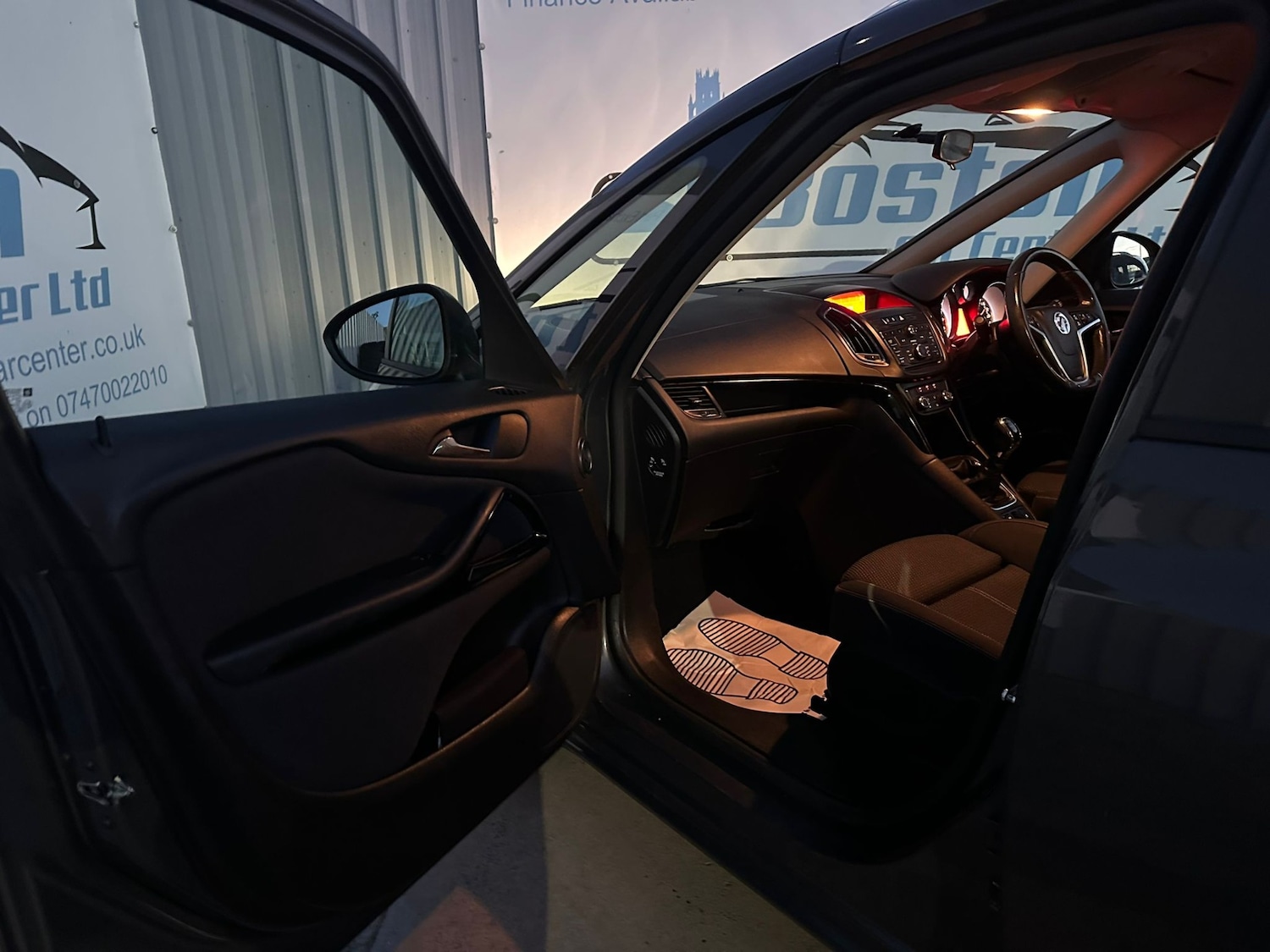 Used Vauxhall Zafira 2015 for sale - 78056853: Photo 12