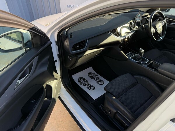 Used Vauxhall Insignia 2018 for sale - 74289312: Photo 12