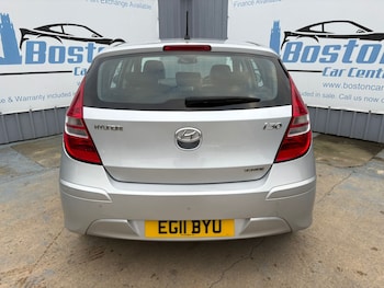 Used Hyundai i30 2011 for sale - 76588375: Photo