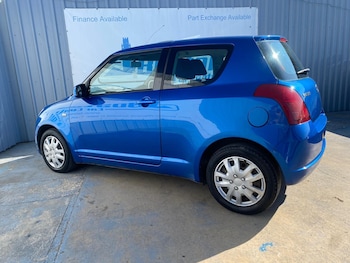 Used Suzuki Swift 2007 for sale - 75252159: Photo