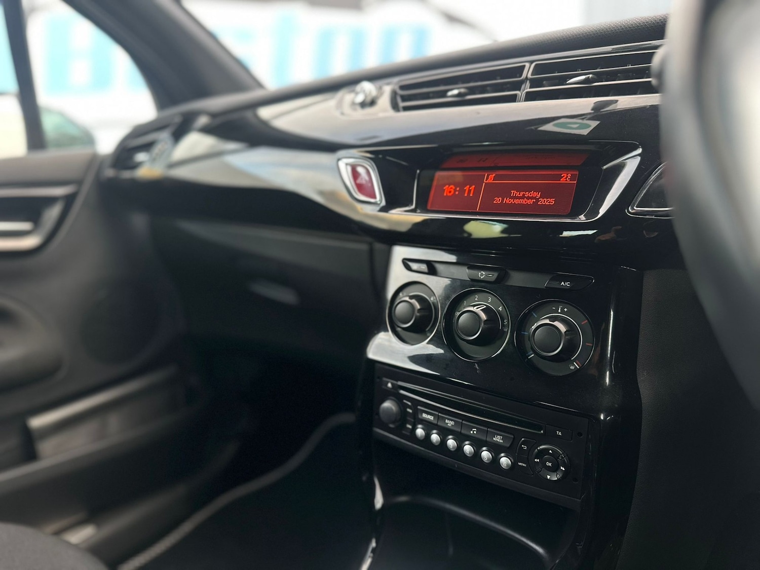 Used Citroen DS3 2014 for sale - 76588485: Photo 11