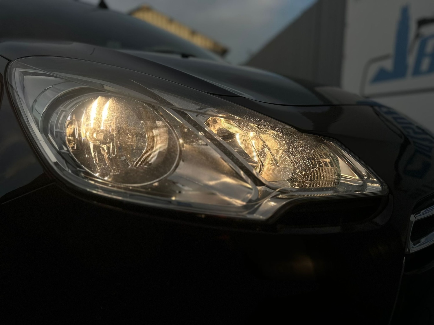 Used Citroen DS3 2014 for sale - 76588485: Photo 2