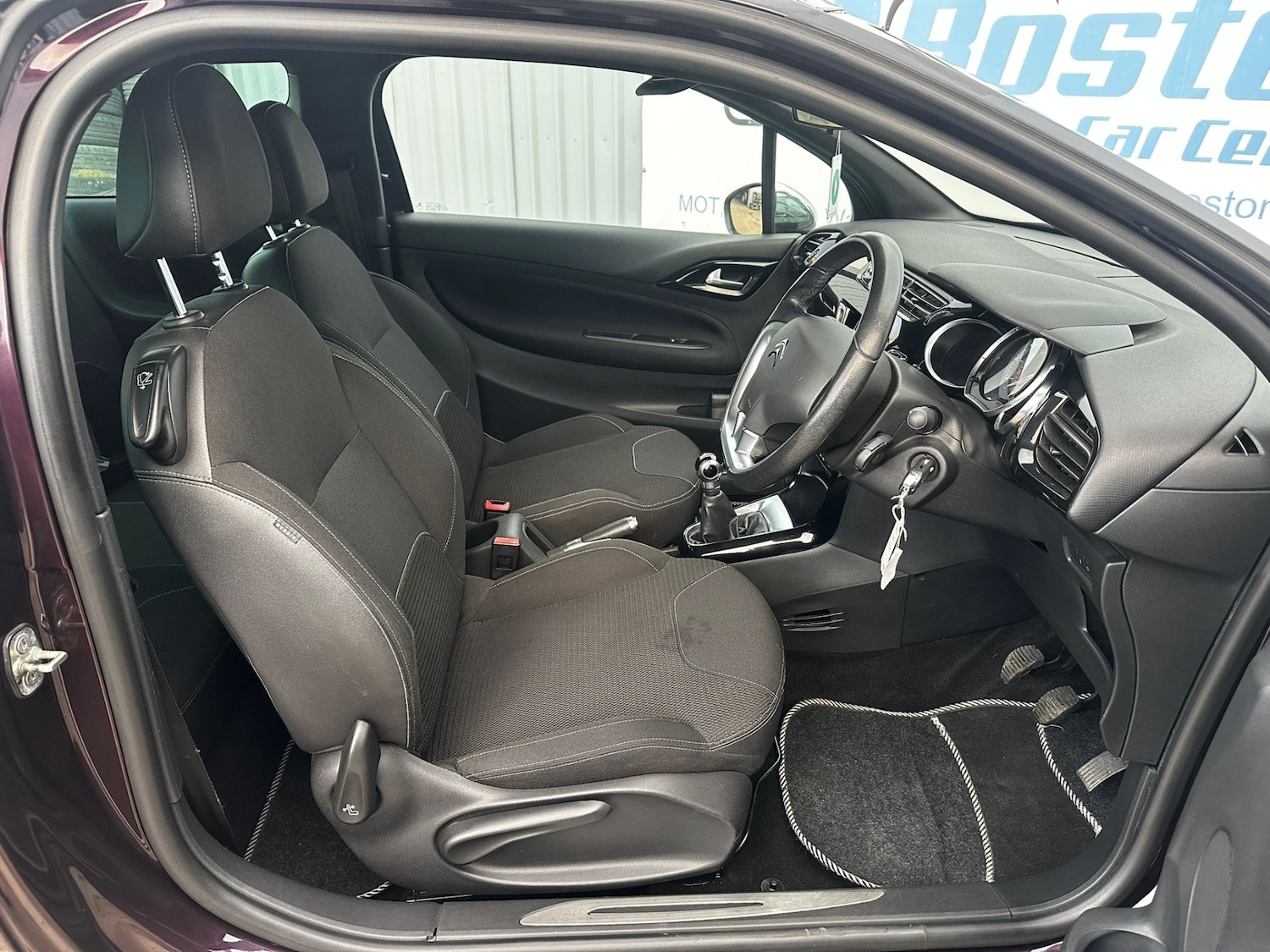 Used Citroen DS3 2014 for sale - 76588485: Photo 8