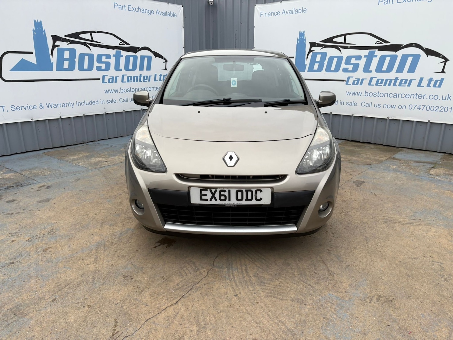 Used Renault Clio 2011 for sale - 76588372: Photo 3