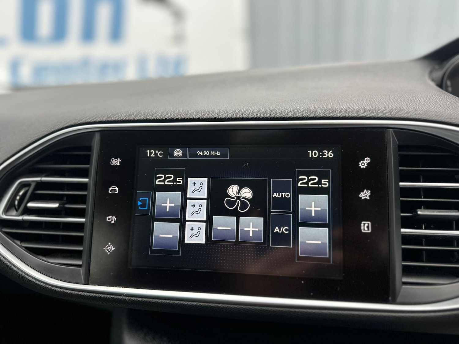 Used Peugeot 308 2015 for sale - 78121947: Photo 13