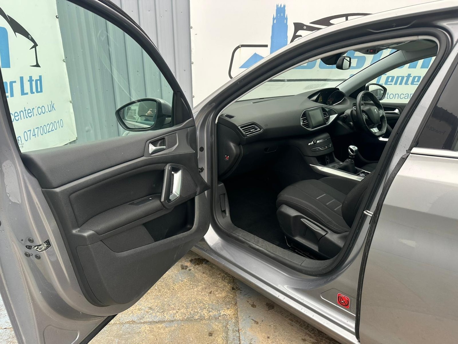 Used Peugeot 308 2014 for sale - 77797284: Photo 18