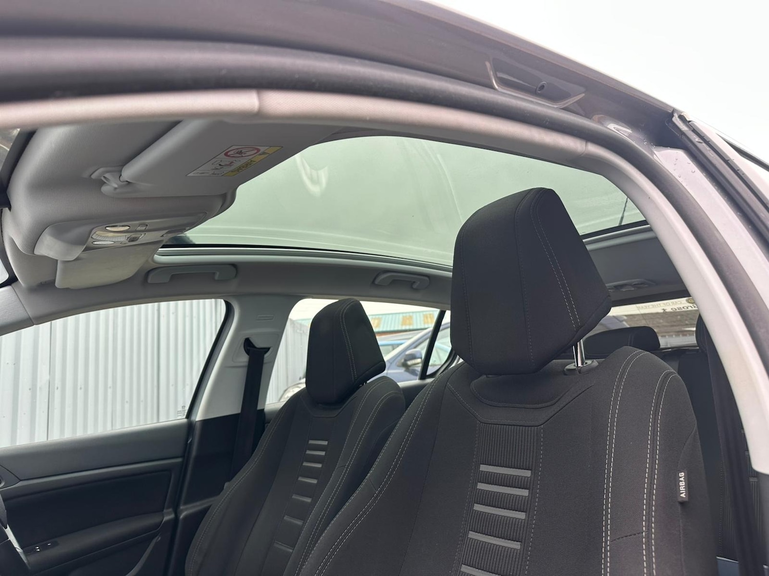 Used Peugeot 308 2014 for sale - 77797284: Photo 20