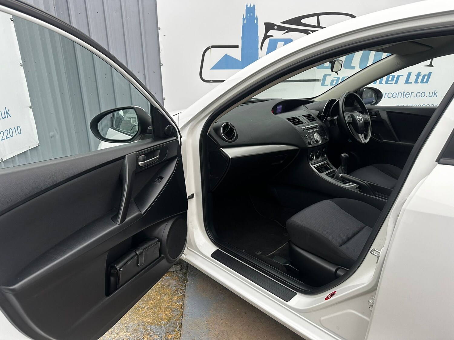 Used Mazda Mazda3 2009 for sale - 76590099: Photo 17