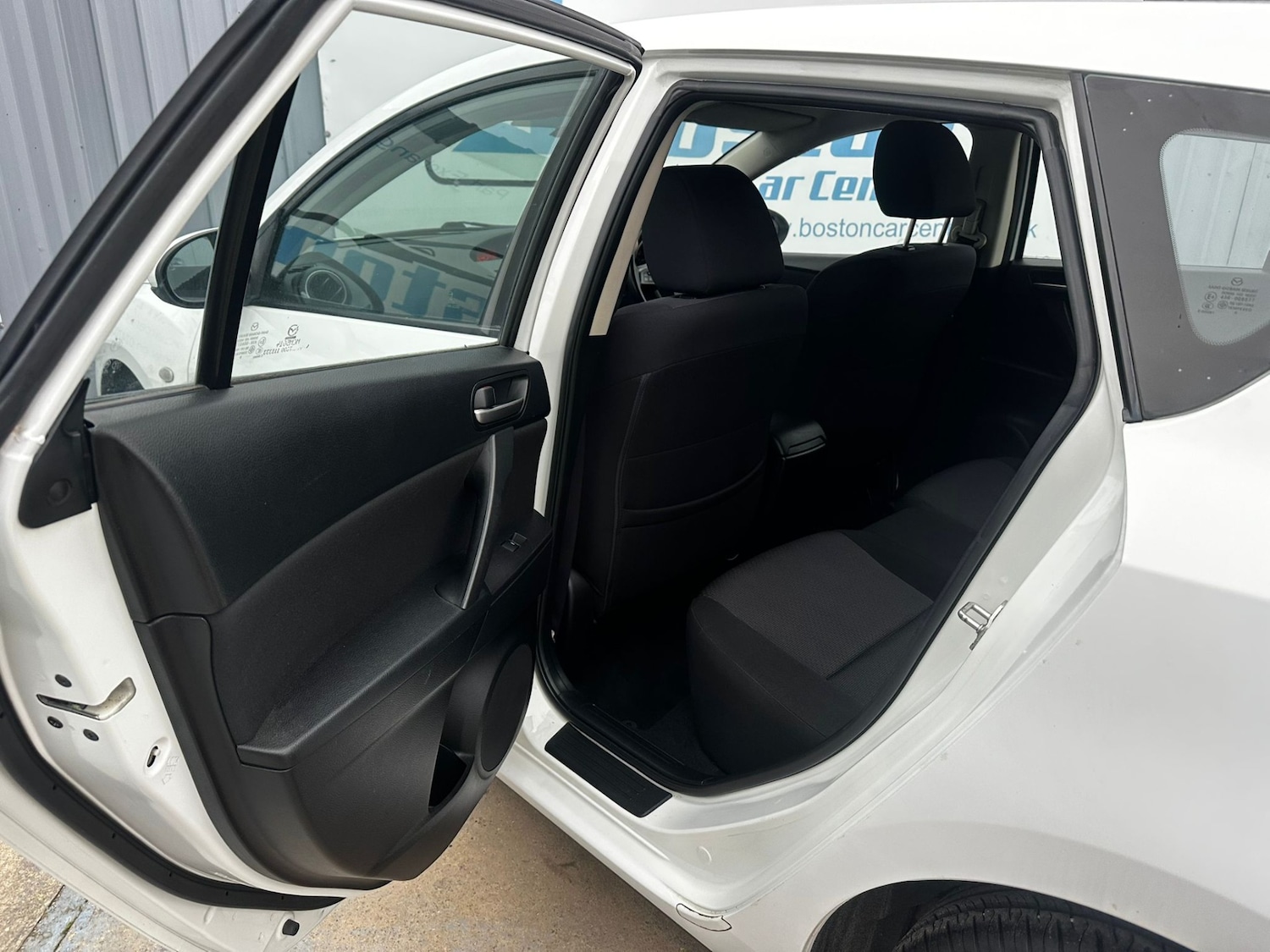 Used Mazda Mazda3 2009 for sale - 76590099: Photo 19