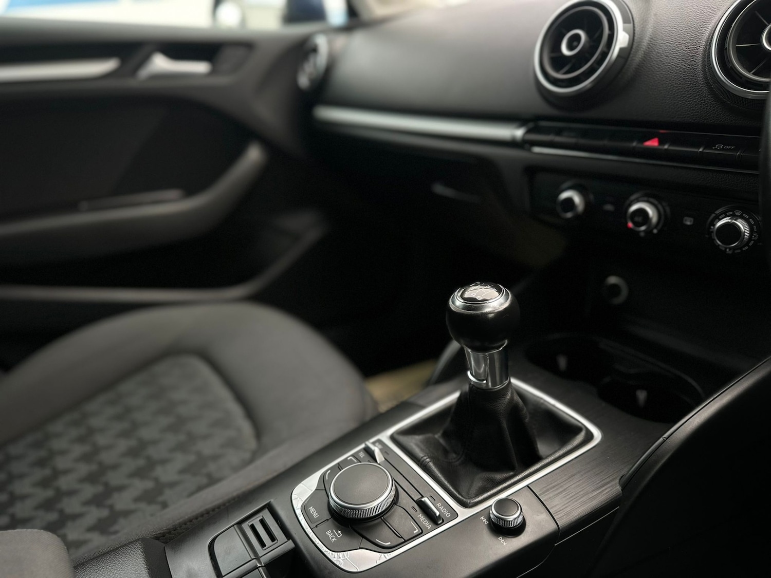 Used Audi A3 2016 for sale - 76594739: Photo 15