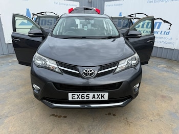 Used Toyota RAV4 2015 for sale - 75315147: Photo