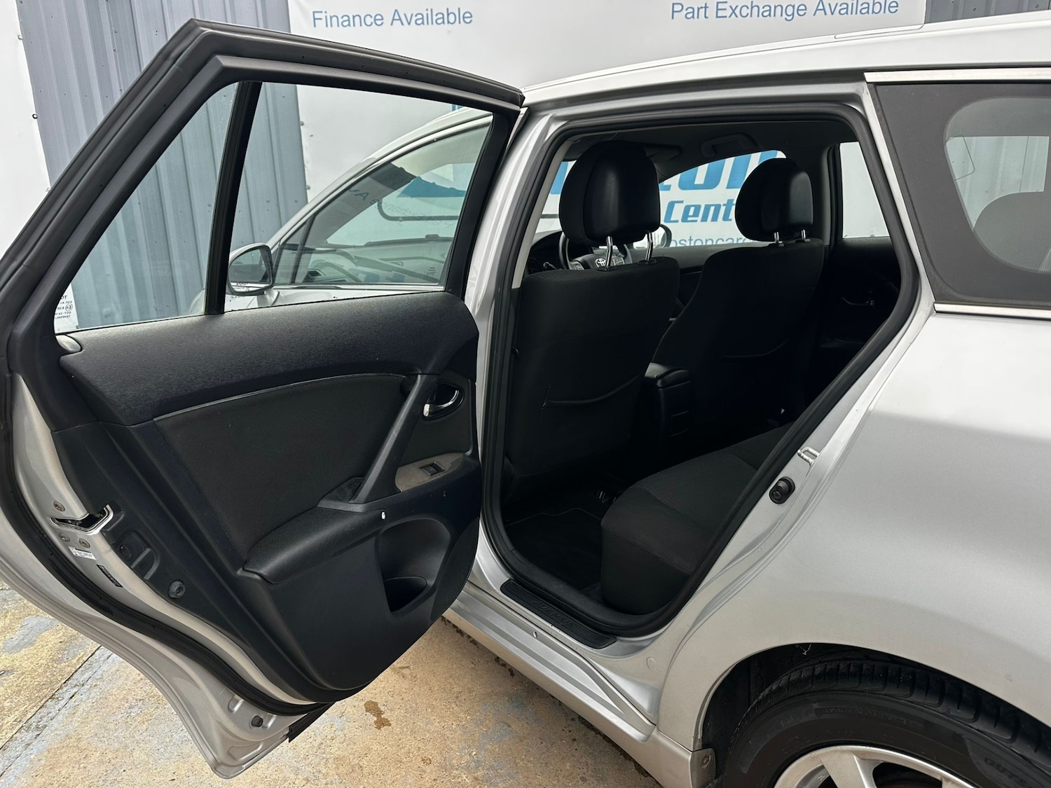 Used Toyota Avensis 2009 for sale - 76588289: Photo 17