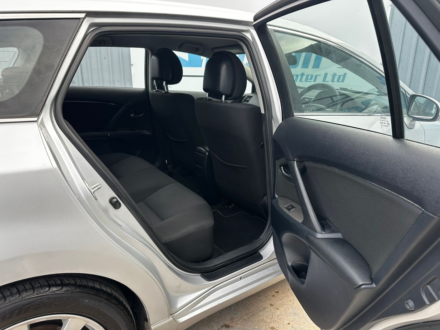 Used Toyota Avensis 2009 for sale - 76588289: Photo 19