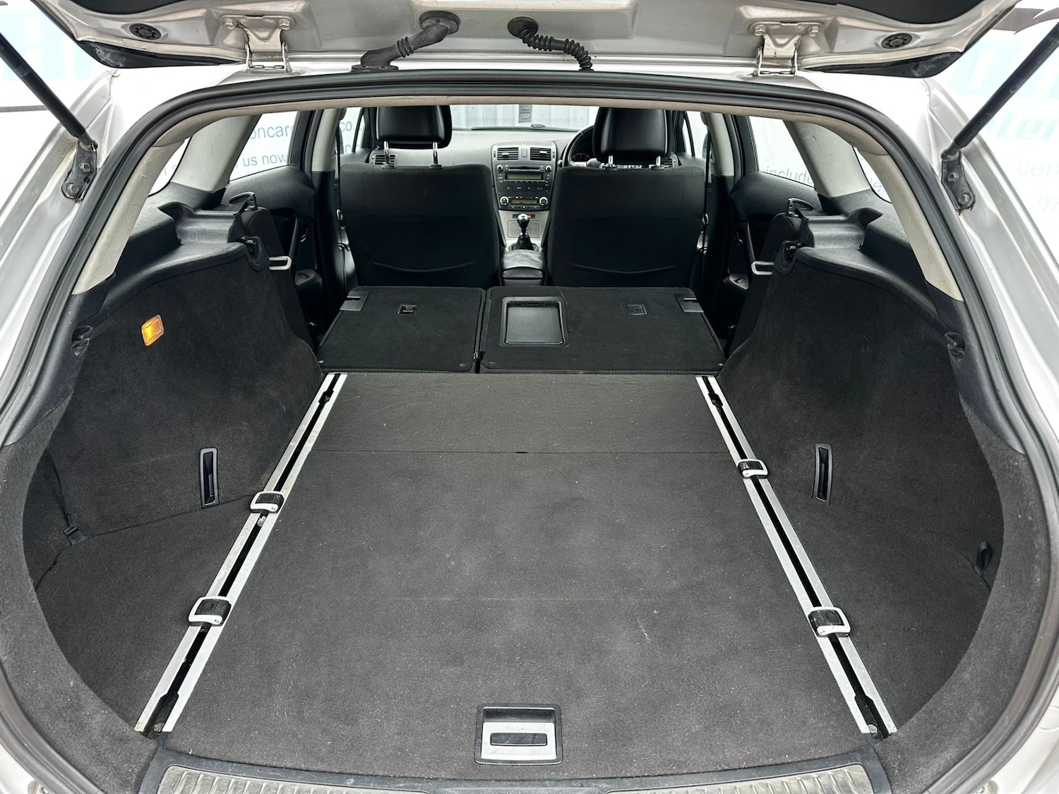 Used Toyota Avensis 2009 for sale - 76588289: Photo 6