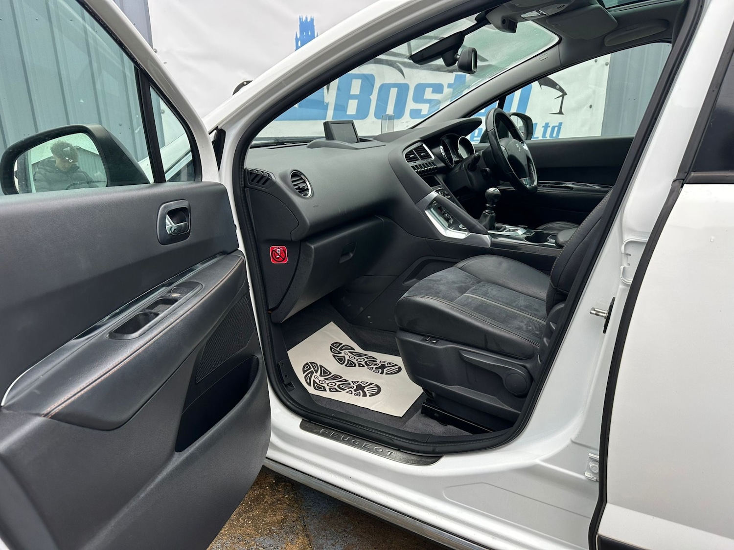 Used Peugeot 3008 2015 for sale - 77482342: Photo 16