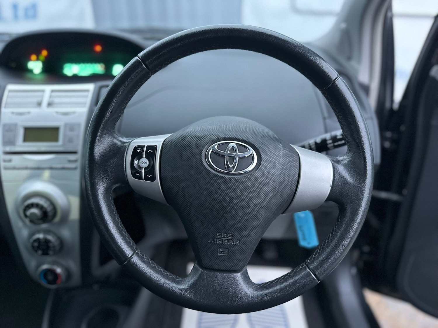 Used Toyota Yaris 2008 for sale - 76588274: Photo 7