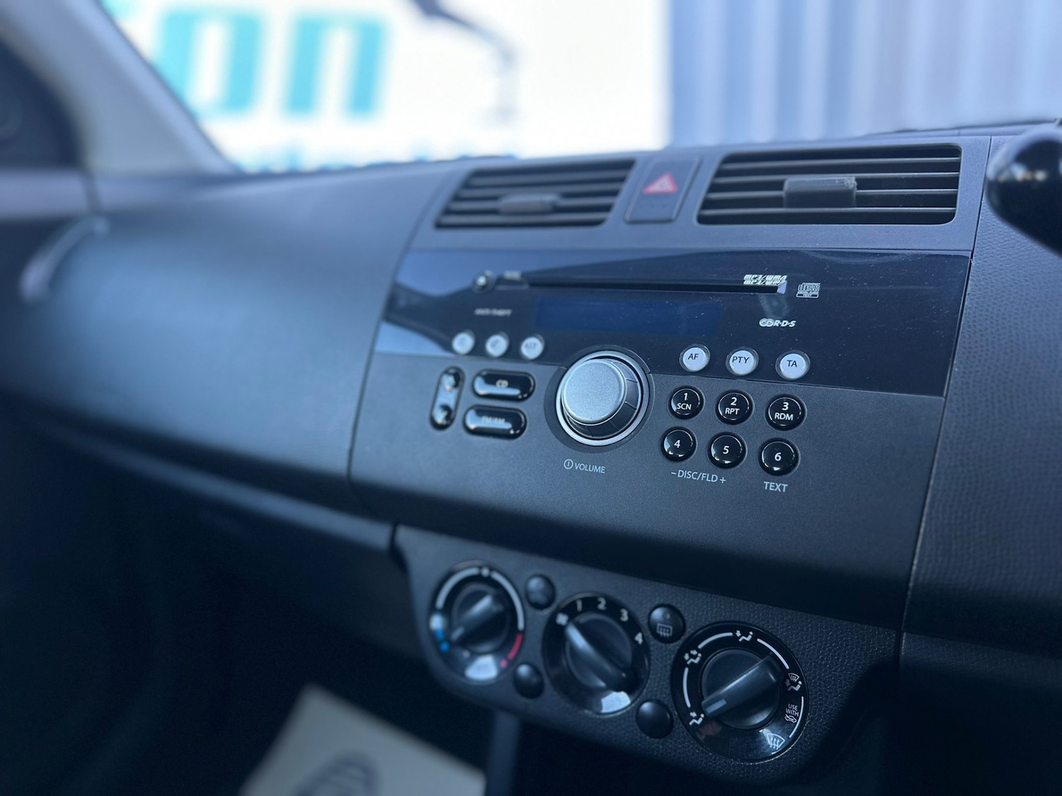 Used Suzuki Swift 2007 for sale - 76757186: Photo 12