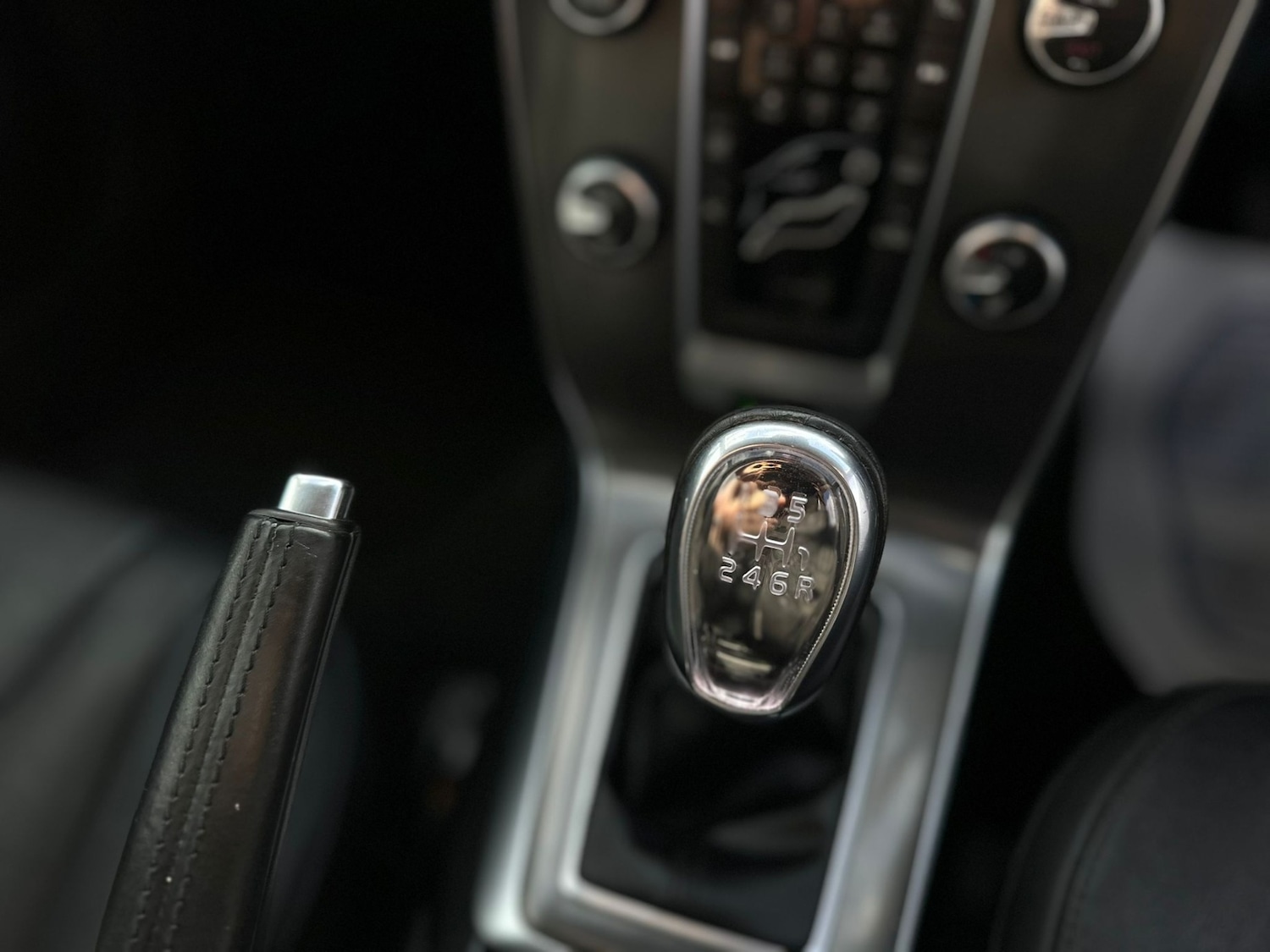 Used Volvo V40 2014 for sale - 78055703: Photo 11