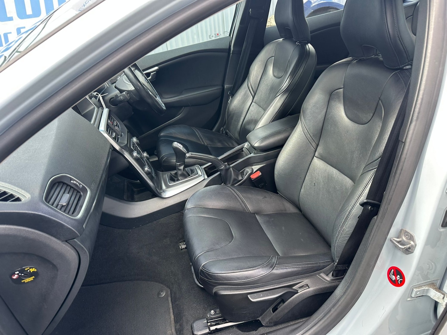 Used Volvo V40 2014 for sale - 78055703: Photo 14