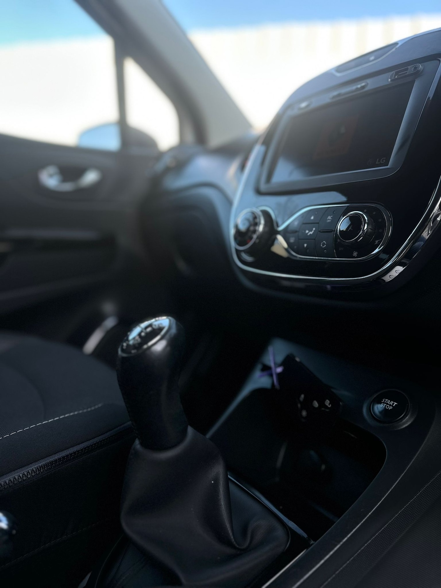 Used Renault Captur 2014 for sale - 76098079: Photo 12