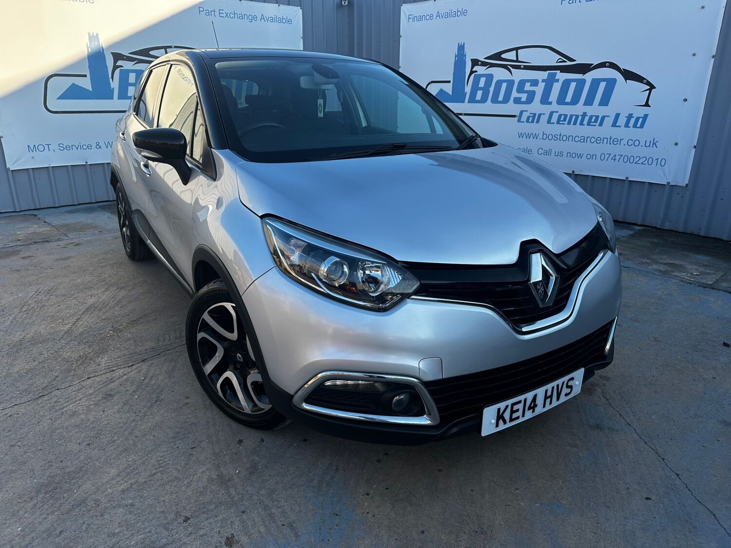 Used Renault Captur 2014 for sale - 76098079: Photo 2