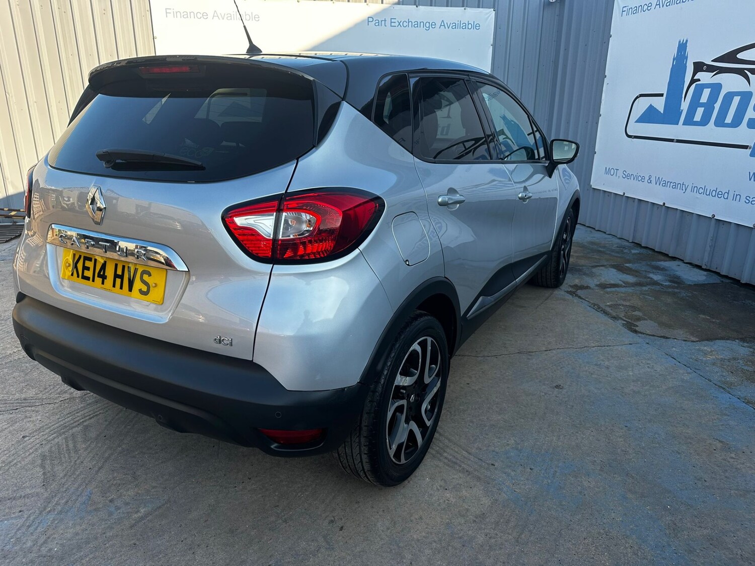 Used Renault Captur 2014 for sale - 76098079: Photo 3