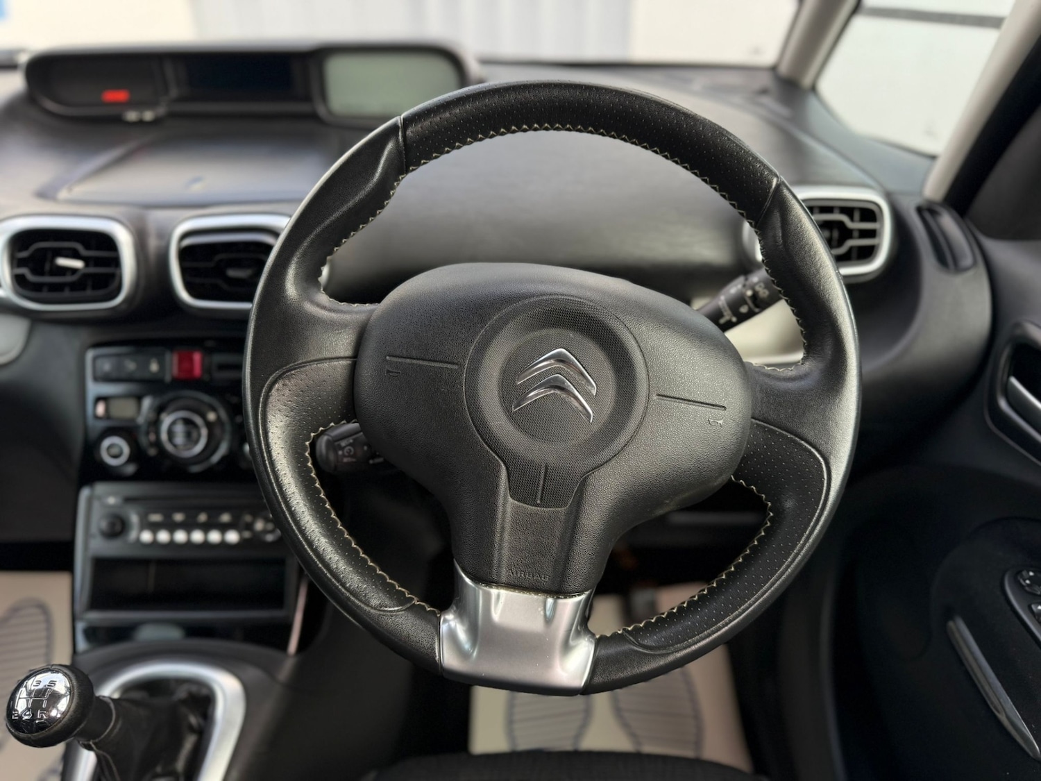 Used Citroen C3 Picasso 2015 for sale - 76757136: Photo 13