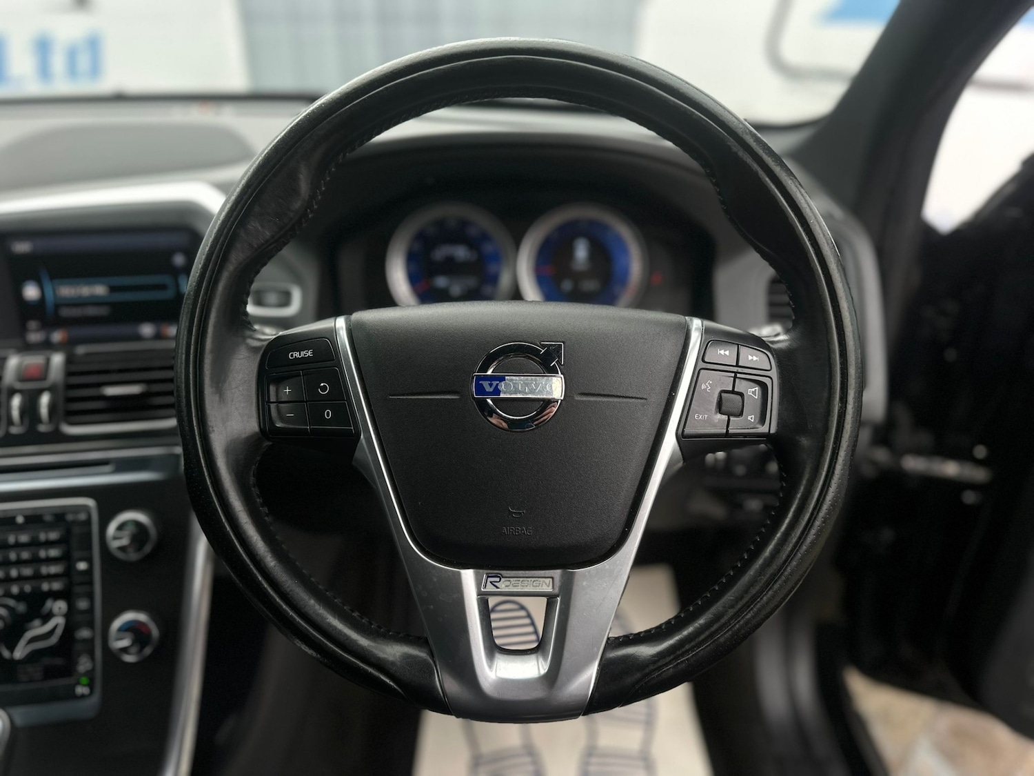 Used Volvo XC60 2012 for sale - 77703234: Photo 11