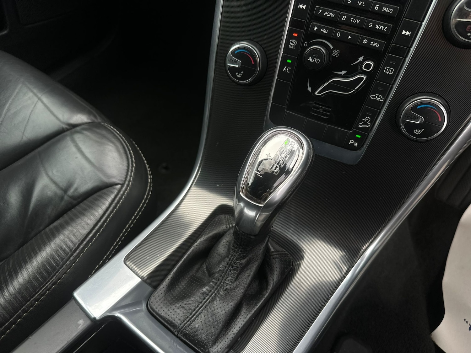 Used Volvo XC60 2012 for sale - 77703234: Photo 16