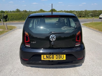 Used Volkswagen up! 2018 for sale - 78429772: Photo