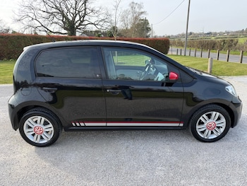 Used Volkswagen up! 2016 for sale - 77970570: Photo