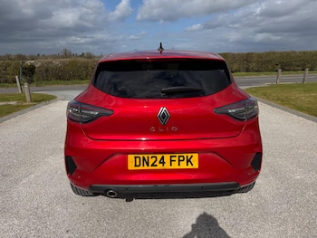 Used Renault Clio 2024 for sale - 78072454: Photo