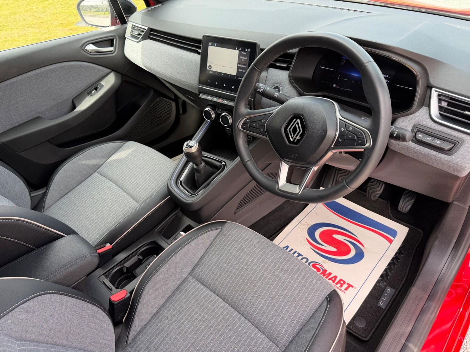 Used Renault Clio 2024 for sale - 78072454: Photo 8