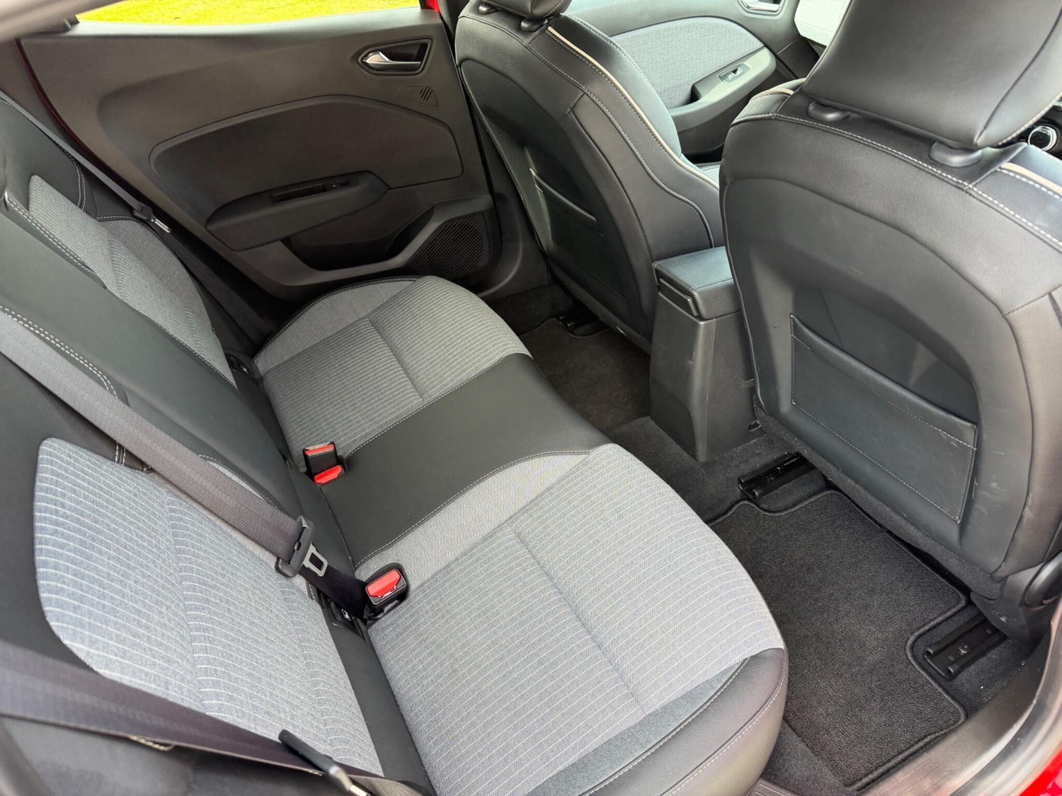 Used Renault Clio 2024 for sale - 78072454: Photo 9