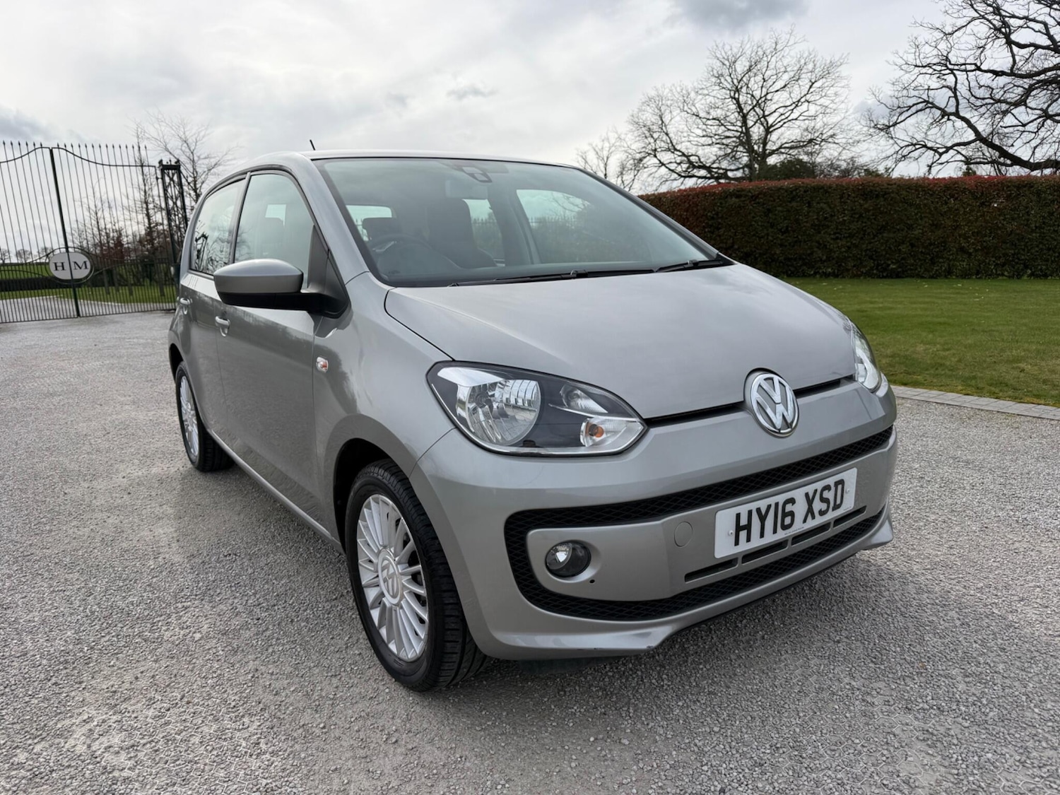 Used Volkswagen up! 2016 for sale - 77883101: Photo 1