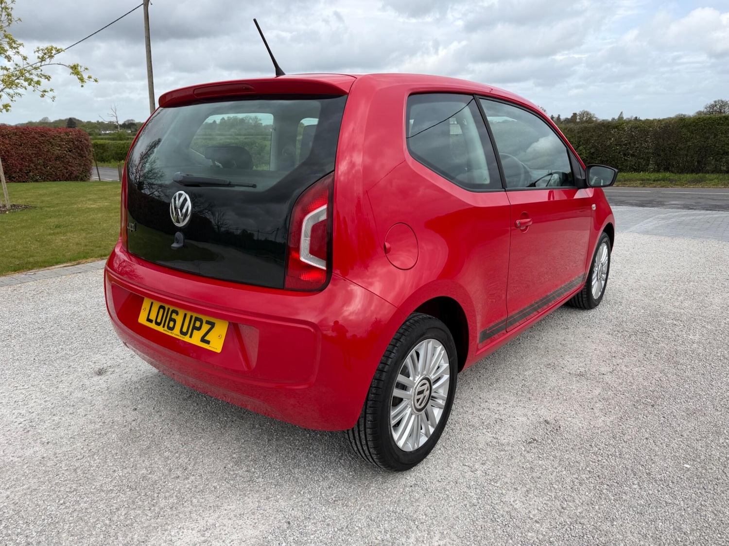 Used Volkswagen up! for sale - 78215064: Photo 3