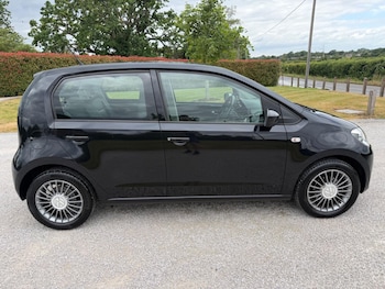 Used Volkswagen up! 2015 for sale - 78822440: Photo