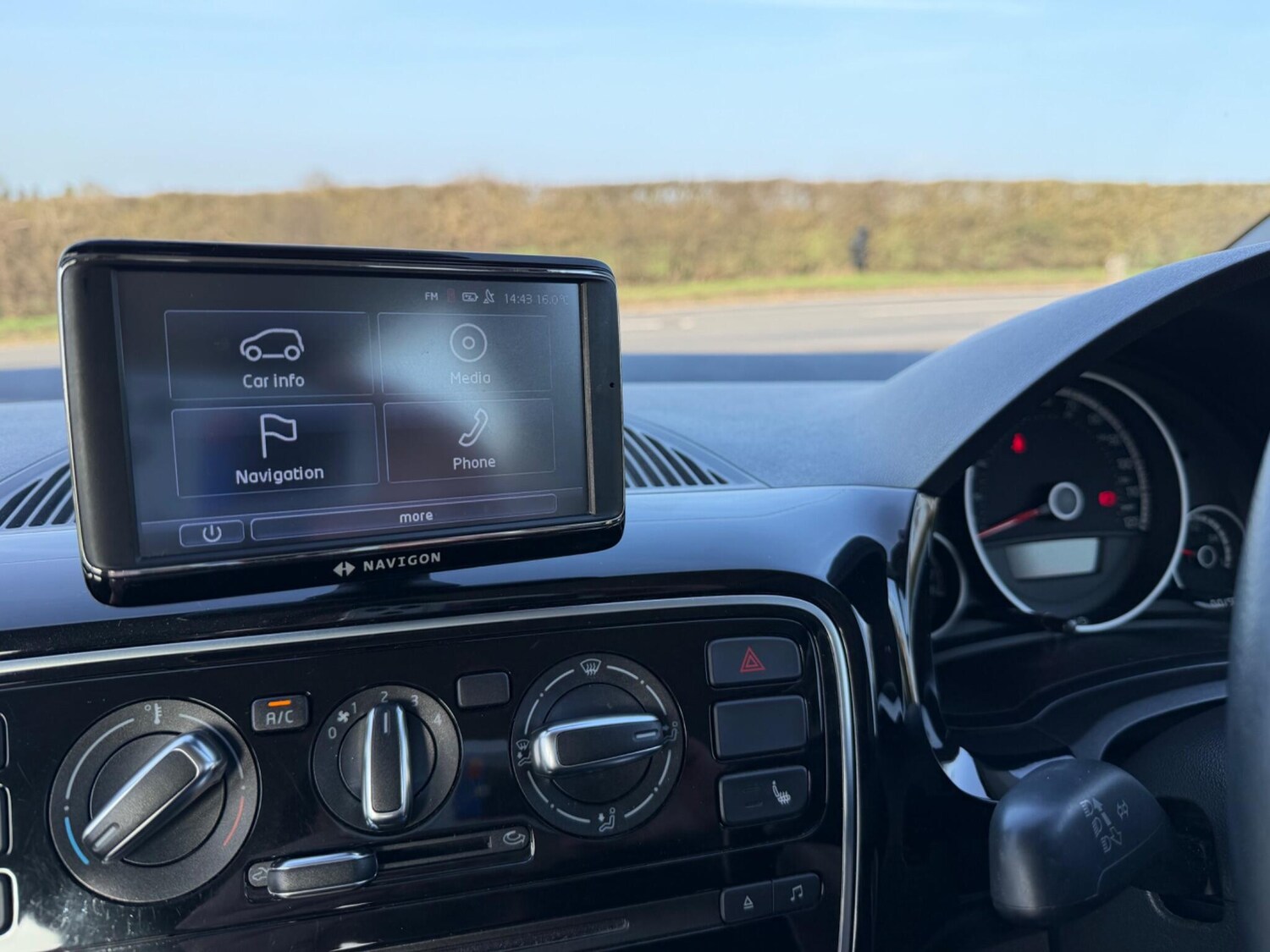 Used Volkswagen up! for sale - 77671020: Photo 9