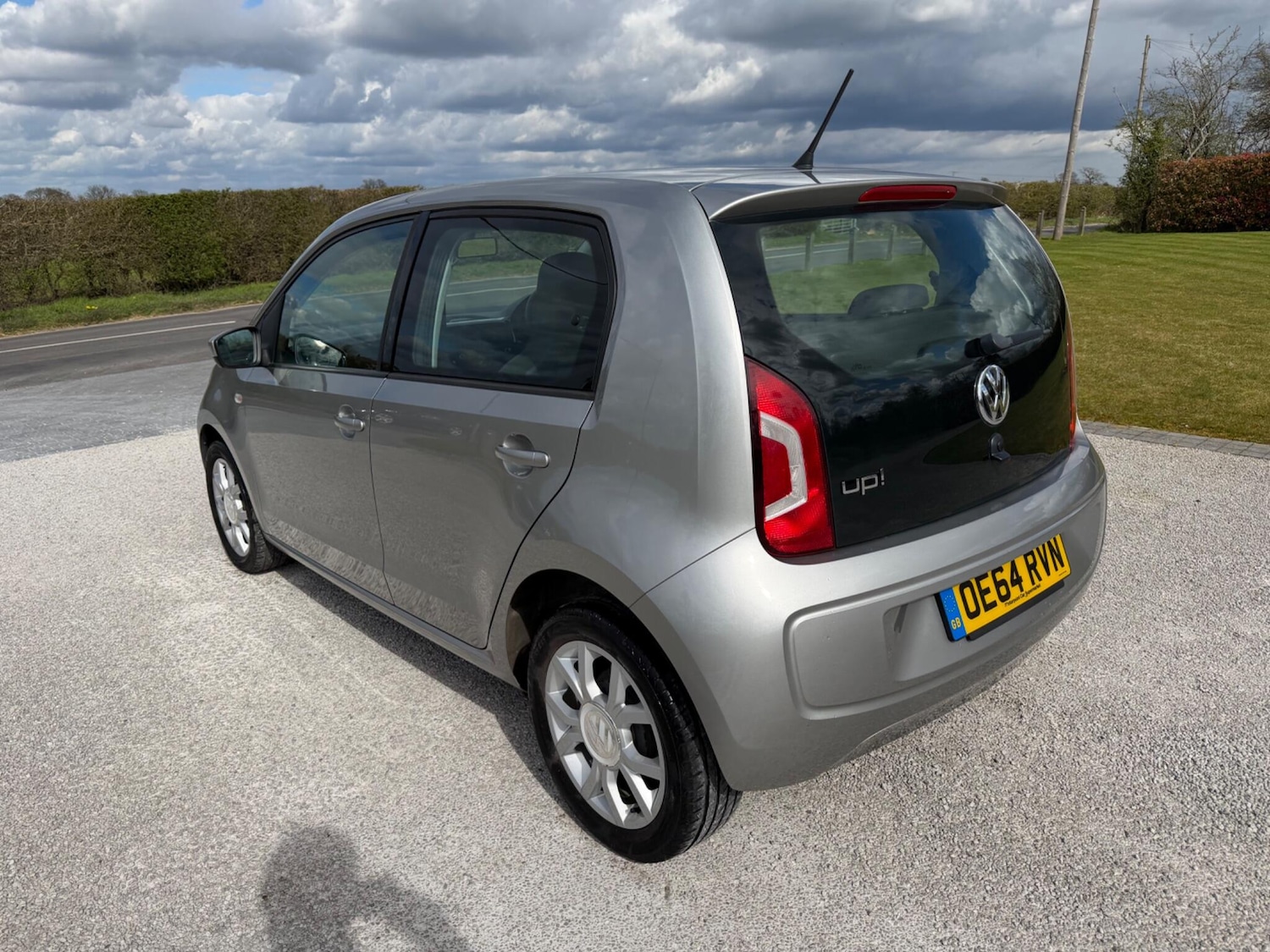 Used Volkswagen up! 2014 for sale - 78086973: Photo 5