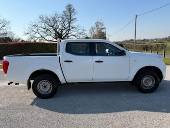 Used Nissan Navara 2016 for sale - 77957406: Photo