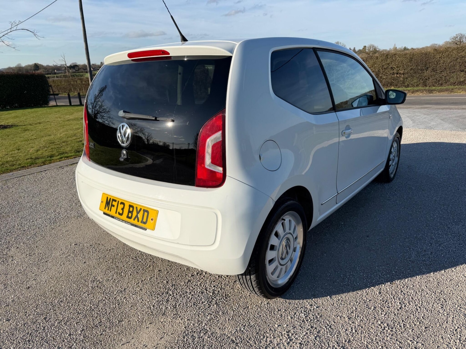 Used Volkswagen up! 2013 for sale - 77658611: Photo 3