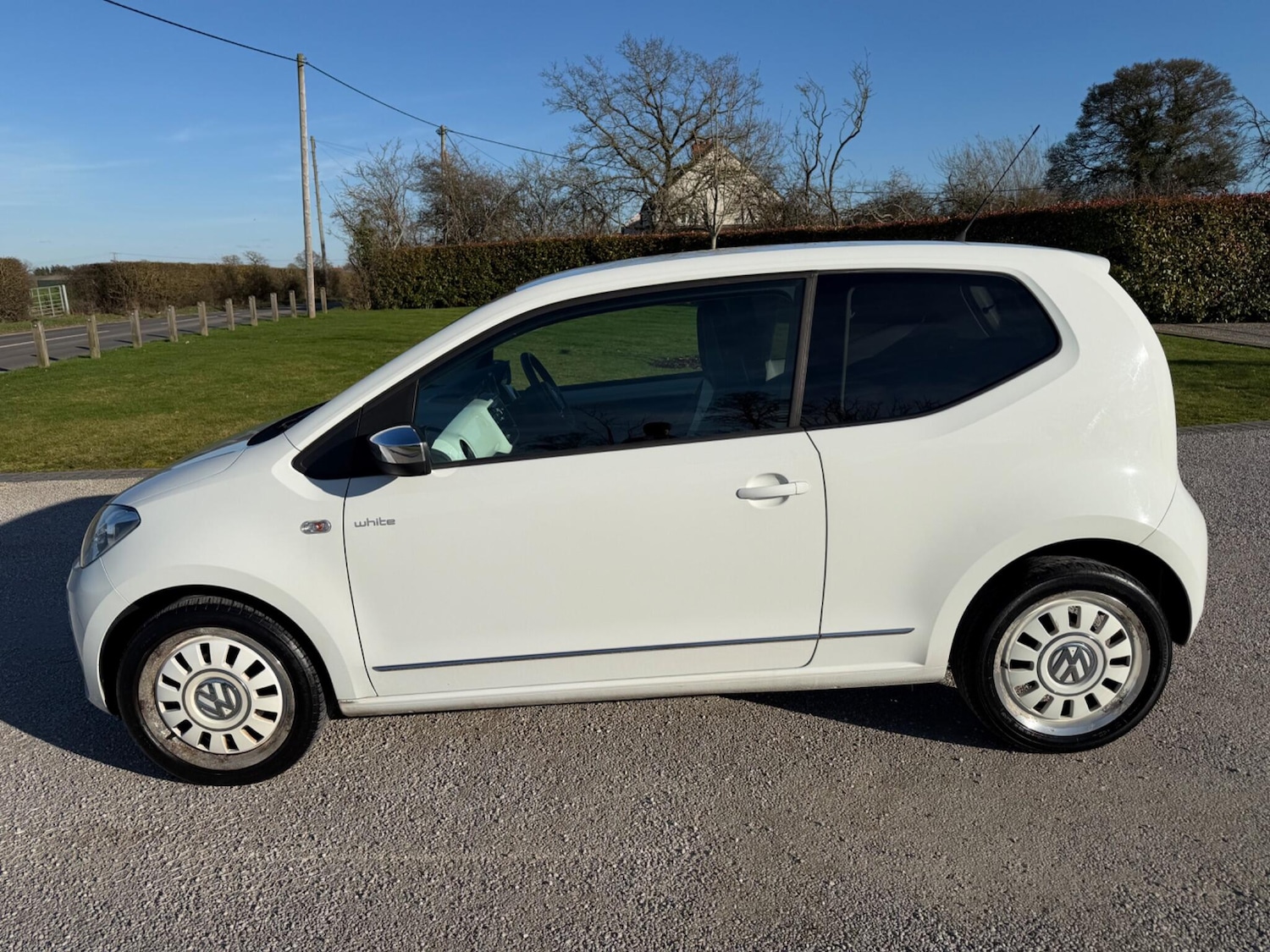 Used Volkswagen up! 2013 for sale - 77658611: Photo 6