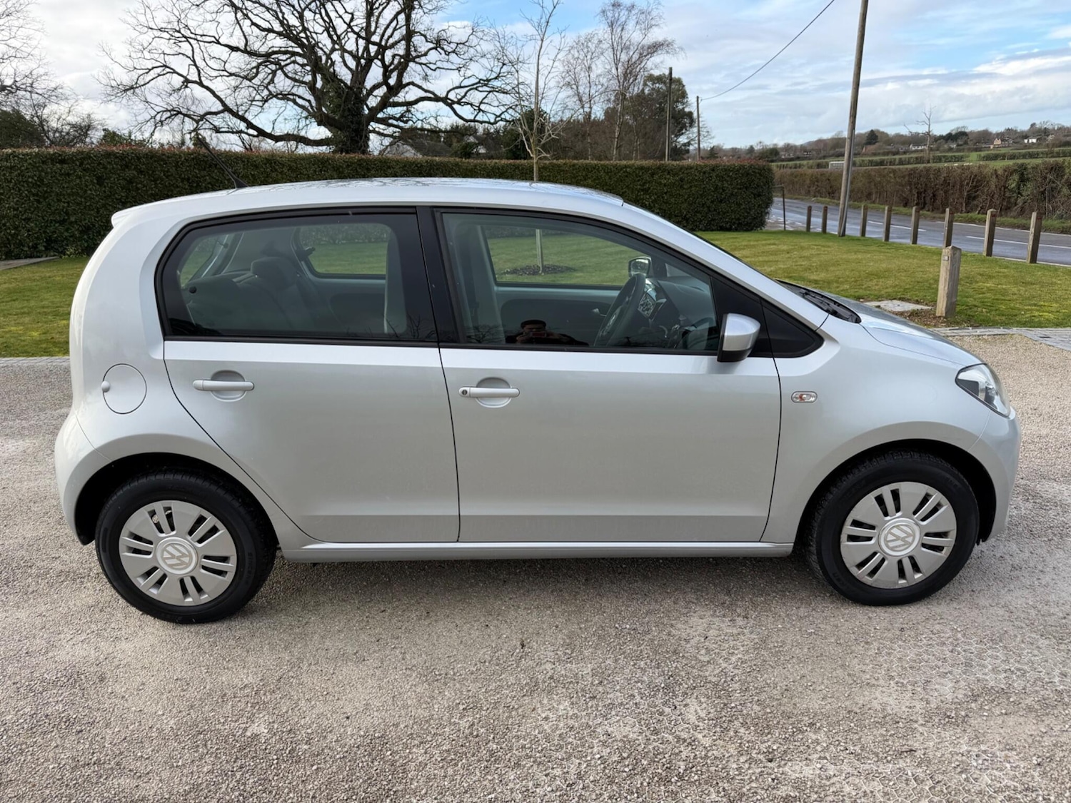 Used Volkswagen up! for sale - 77588025: Photo 2