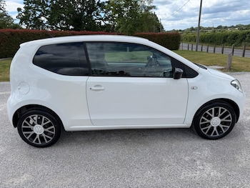 Used Volkswagen up! 2014 for sale - 78866681: Photo