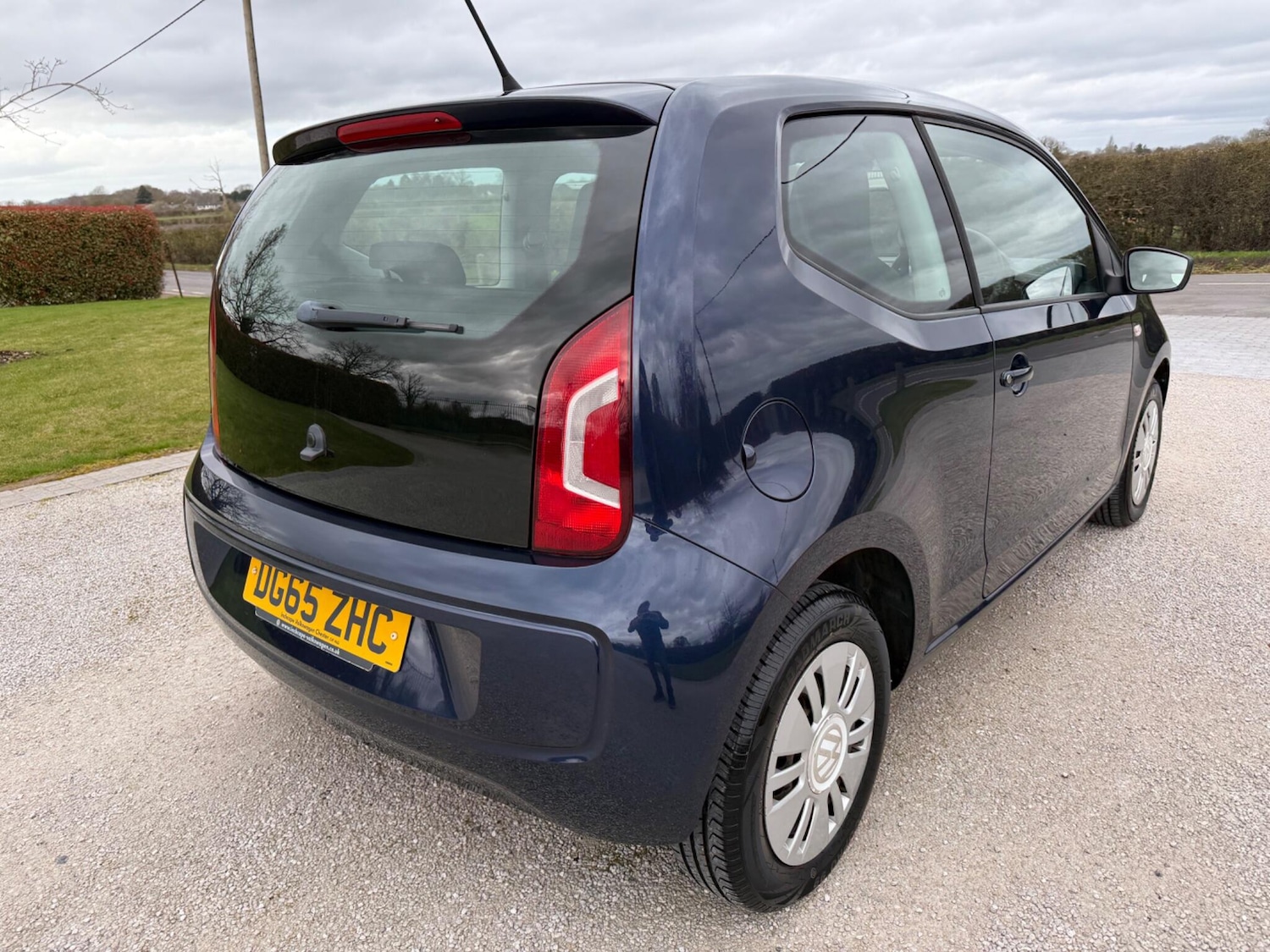 Used Volkswagen up! 2015 for sale - 77957264: Photo 3