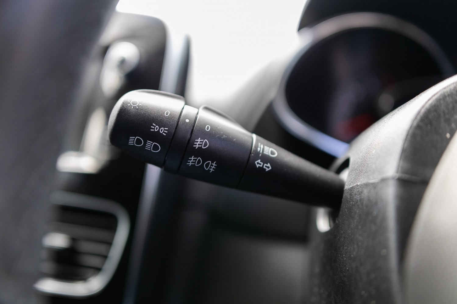 Used Renault Clio 2019 for sale - 78057115: Photo 25