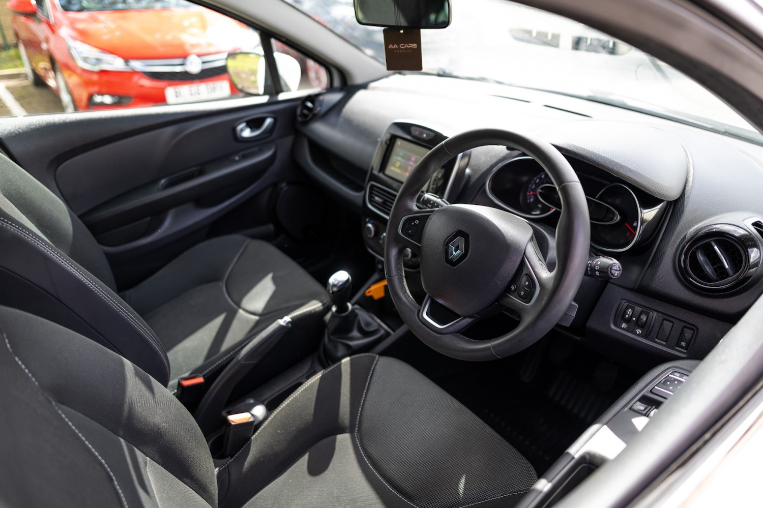 Used Renault Clio 2019 for sale - 78057115: Photo 8