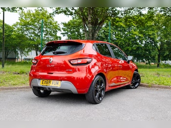 Used Renault Clio 2018 for sale - 78932353: Photo