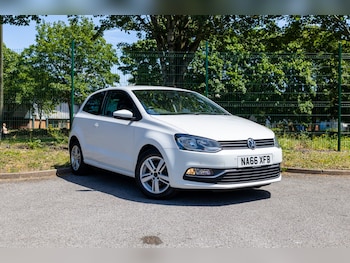 Used Volkswagen Polo 2016 for sale - 79060106: Photo